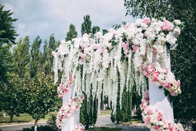 The Benefits of Renting Wedding Decorations