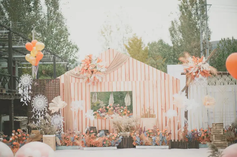 What are the benefits of party rental?