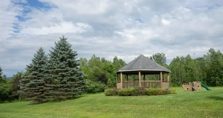 Does a heavy gazebo need to be anchored?
